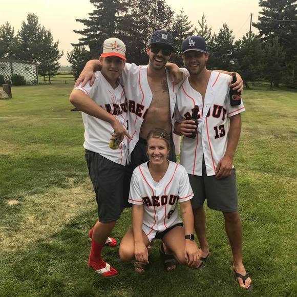 Meet your Posher, Chris - Picture 1 of 1